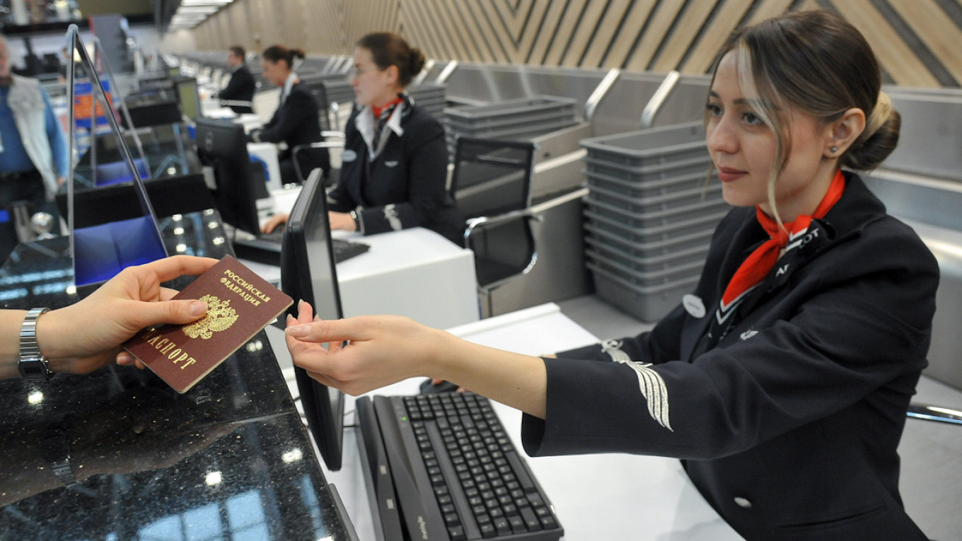 Cómo viajar a Rusia en 2026: Guía Completa de Visas y Conectividad