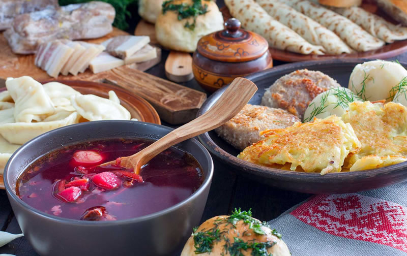 Guía de comida tradicional rusa: Qué comer y dónde en Moscú