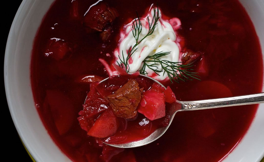 Gastronomía Rusa: 10 Platos Típicos que Debes Probar en Moscú