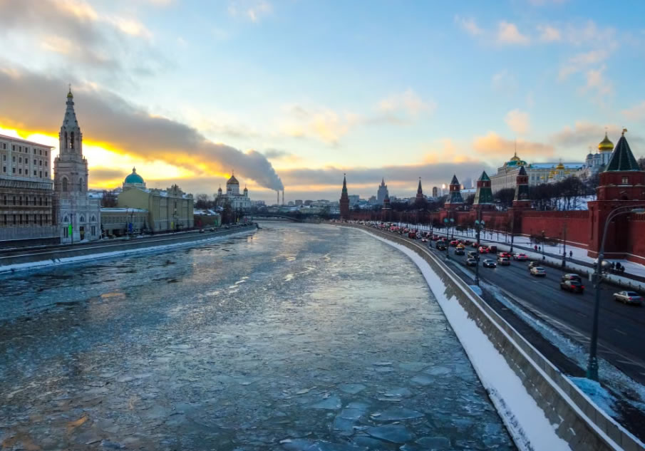Seguro de Viaje Obligatorio para Rusia (2026): Requisitos de Visado y Cobertura